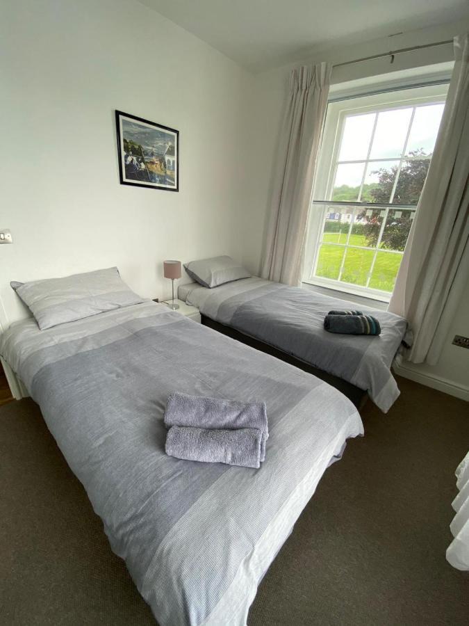 2 Yr Hen Fanc Apartment Aberaeron Exterior photo