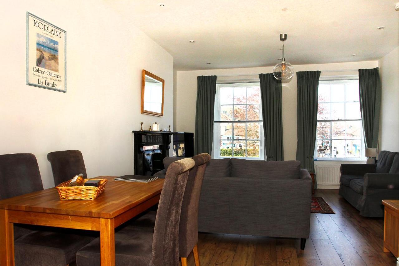 2 Yr Hen Fanc Apartment Aberaeron Exterior photo